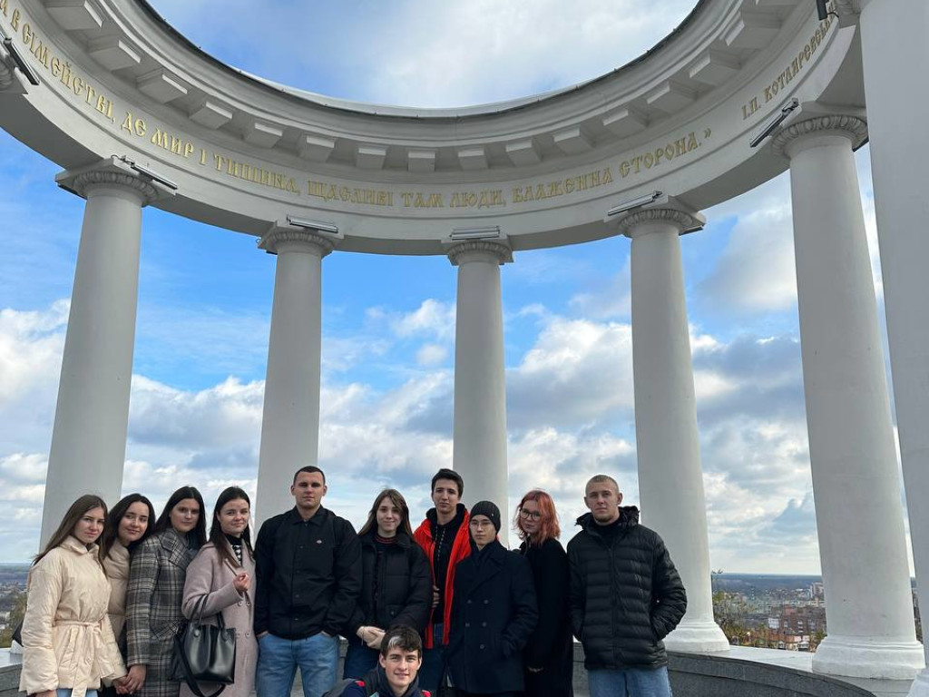 Вивчаємо історію Полтавщини